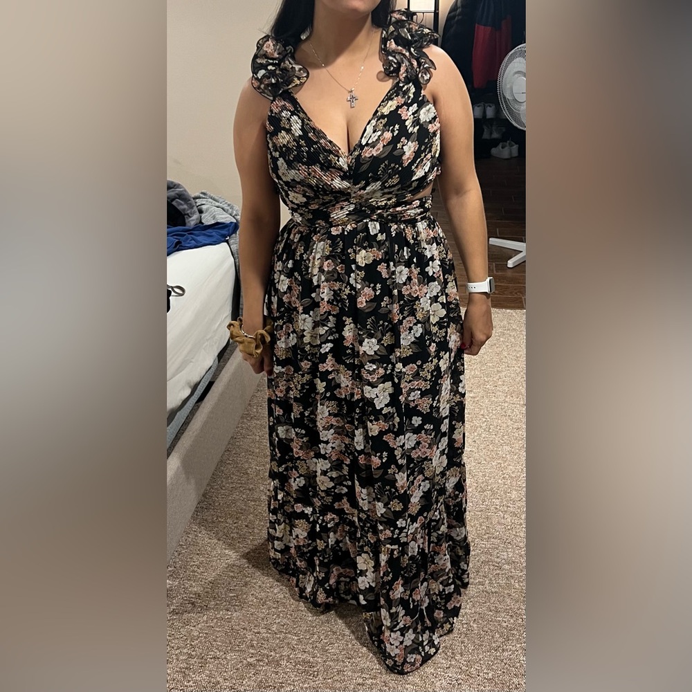 Vici Black Floral Maxi Dress